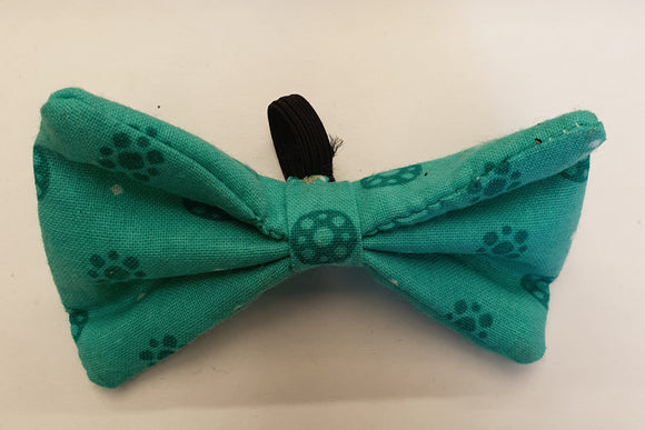 Bow Tie Light Teal Small